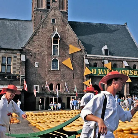 Prinsenhof # Zes Bergen