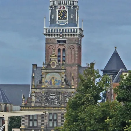 Prinsenhof # Zes ברחן